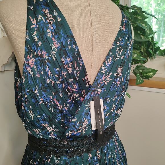 Banana Republic Pleated Layered Midi Dress Size 8 - Picture 6 of 13